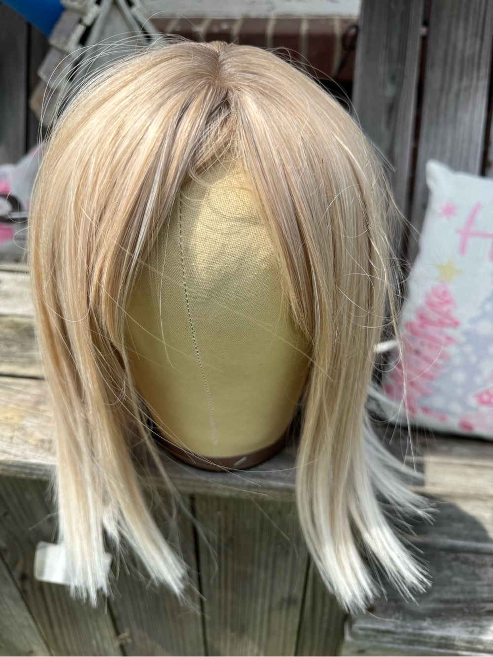 CSC Blonde Ombre Straight Synthetic Wig - Light Blonde to Platinumโ-PETITE